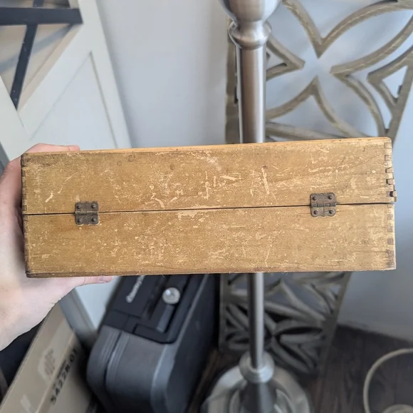 Antique 1903 Tyrrell's J.B.L. Cascade Hygienic Wooden Box Early Medical Box - Picture 4 of 9